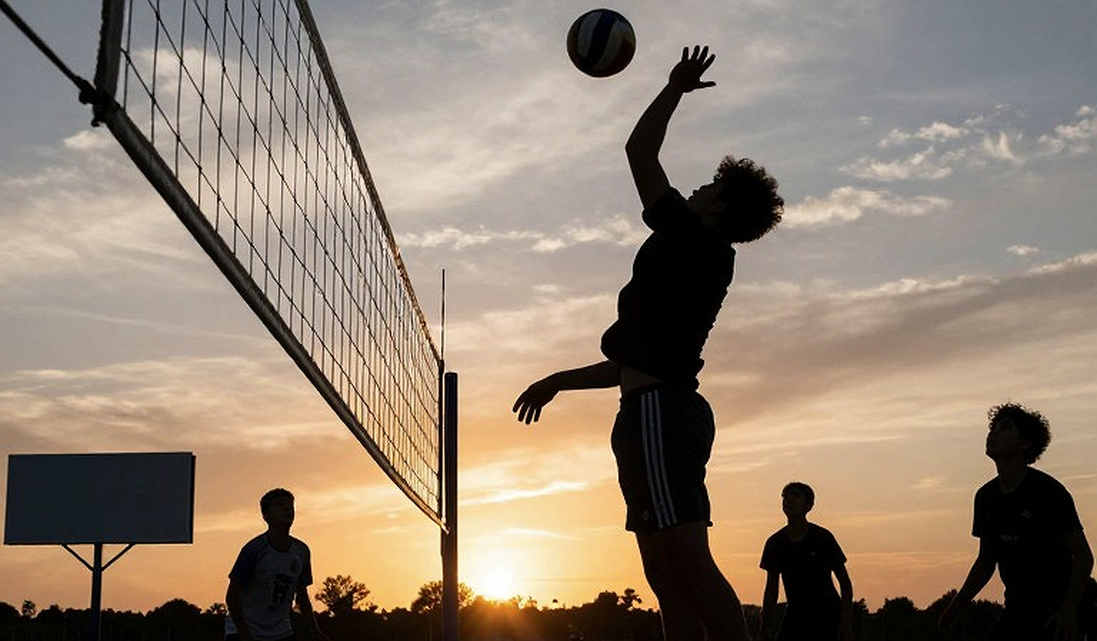 Nebraska quét Creighton 3-0 và kỷ lục 15.405 khán giả: điều bóng chuyền Việt Nam nên đọc